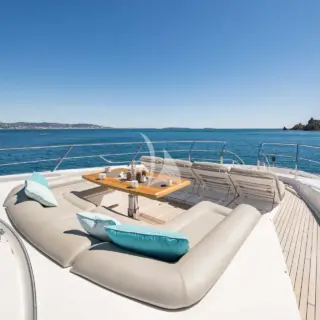LADY VOLANTIS - Foredeck