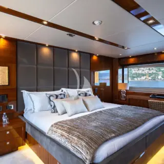 LADY VOLANTIS - Master Stateroom