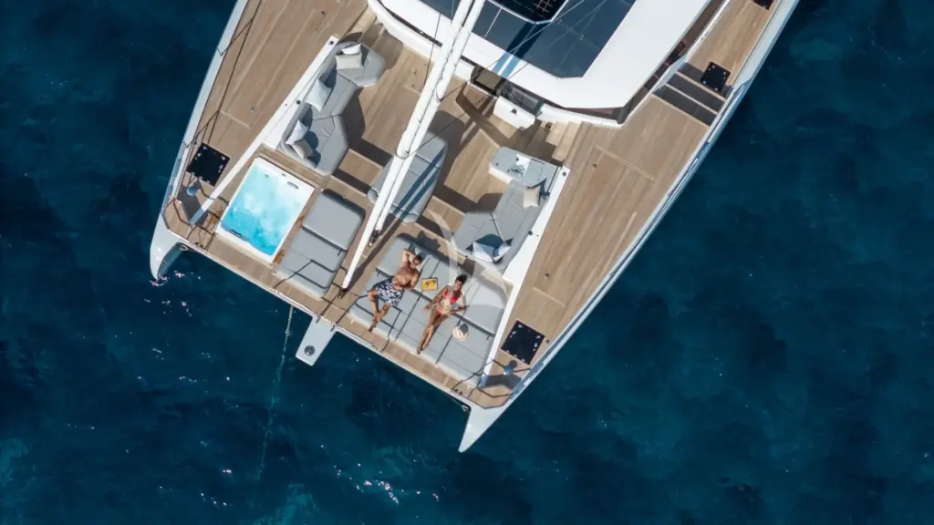 SERENISSIMA III - Fore deck - Aerial view 