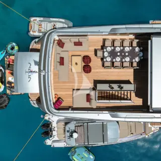 Aerial - Sun deck view