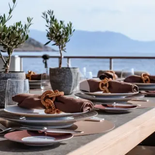 Aft deck - al fresco dining