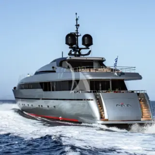 Running shot - Aft