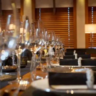 Mary-Jean II - FORMAL DINING MAIN SALON