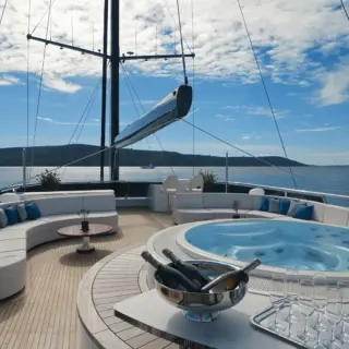 Jacuzzi