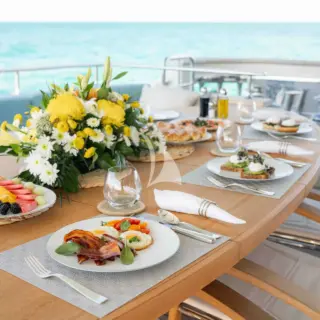 PREMURA - aft deck dining