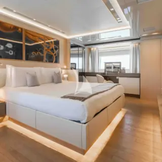 PREMURA - master suite