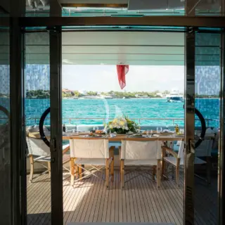 PREMURA - aft deck dining