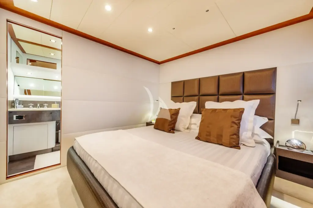 WHITEHAVEN - Image 4