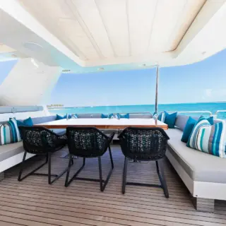 Flybridge Dining