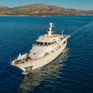 Exterior cruising