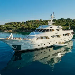 Exterior anchored