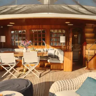Exterior dining area sun deck
