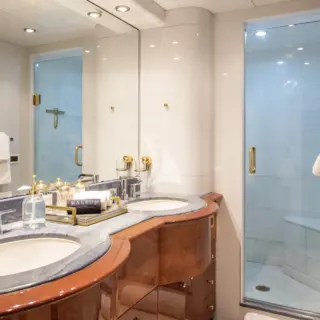 Master Ensuite