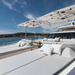 Forward deck