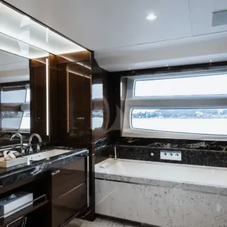 Master ensuite on main deck