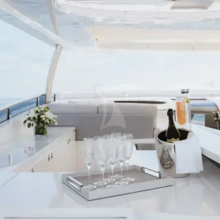 Top deck bar