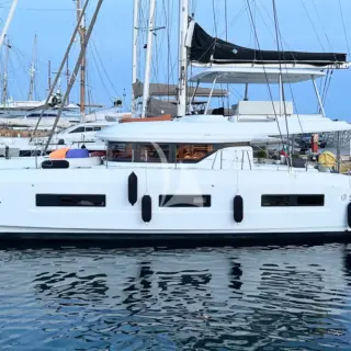 Aurelia in the Marina