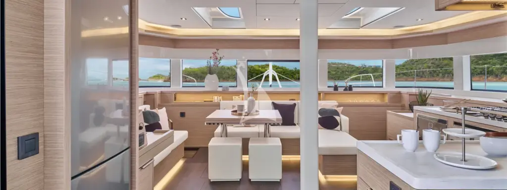 AURELIA - Factory Photos - Saloon 1