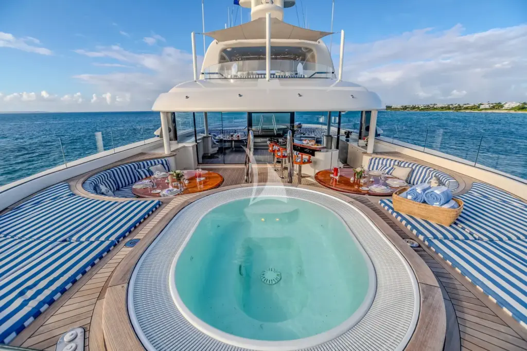 LADY KATHRYN V - Fwd Jacuzzi Deck