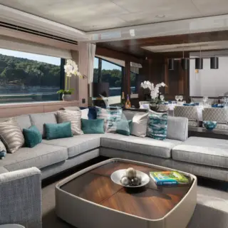 Main Deck - Salon
