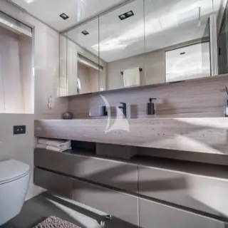 Double Bathroom