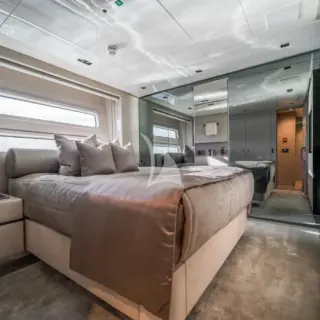 Double Cabin