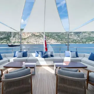 MALIA - Bridge deck aft
