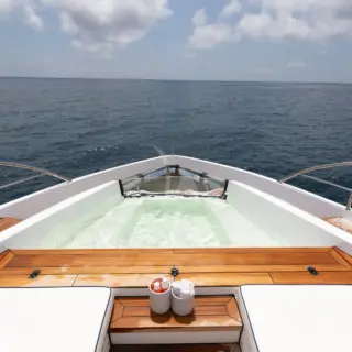 Forward deck Jacuzzi
