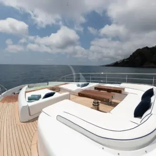 Forward deck