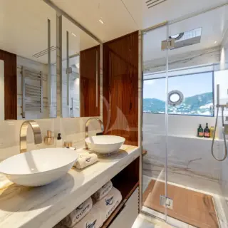 VIP cabin one en suite