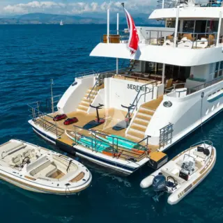 Aft swim platform and tenders