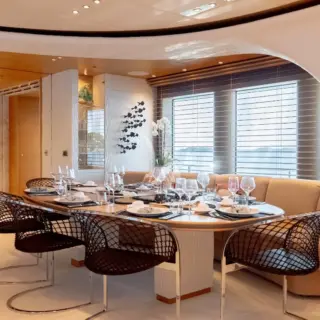 Main saloon fine dining