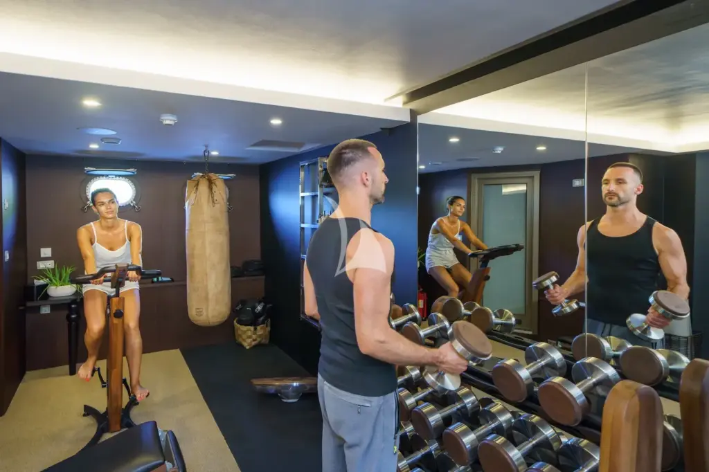 AGAPE ROSE - Fully equipped gym