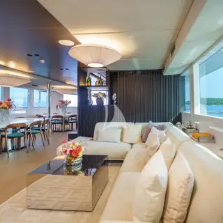 Main saloon lounge