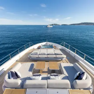 M/Y OCEAN ONE - Bow Deck Pool