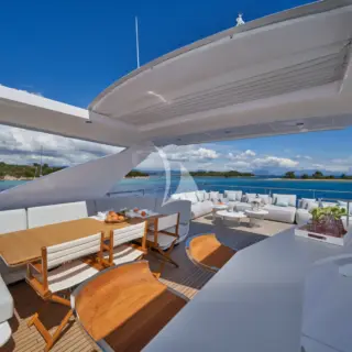 Flybridge