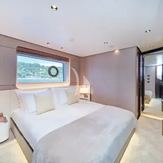 VIP guest cabin