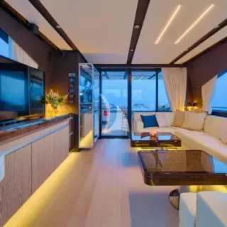 saloon 1