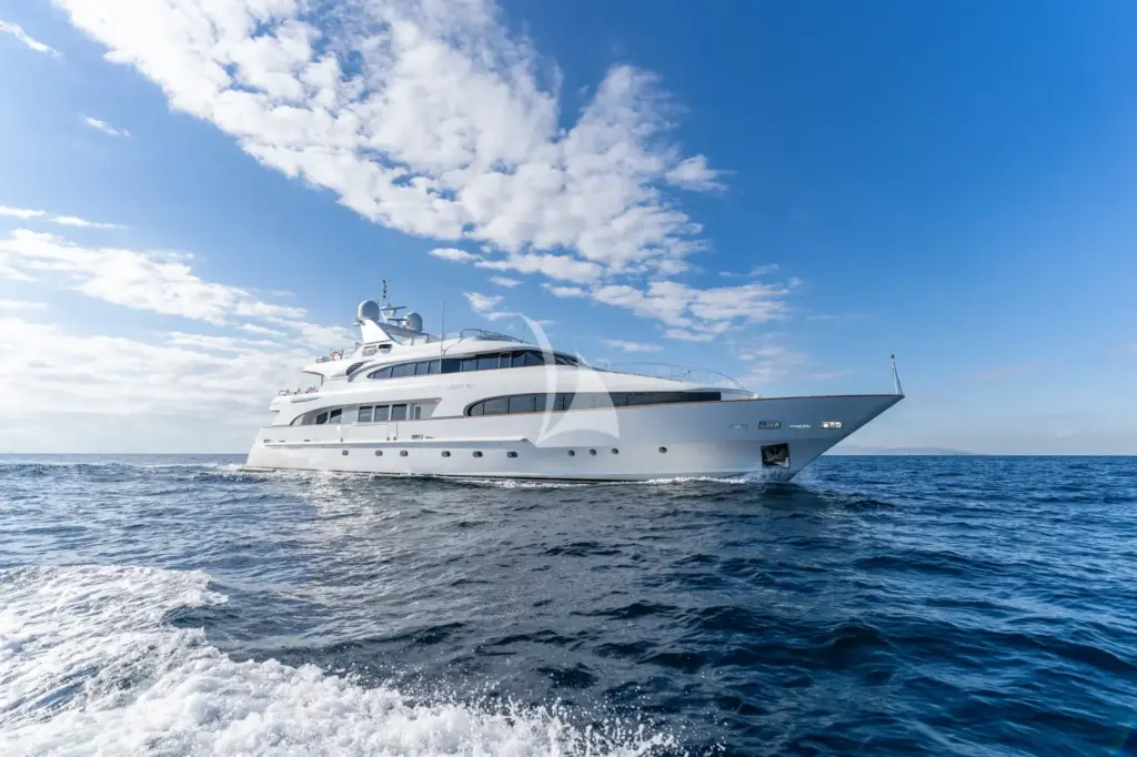 LADY G II - Cruising