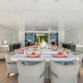Bridge deck - Dining table for 12