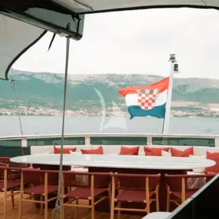 Sundeck dining