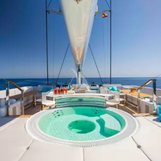 Owners private deck and Jacuzzi