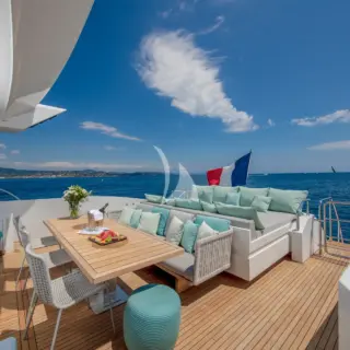 Main aft deck
