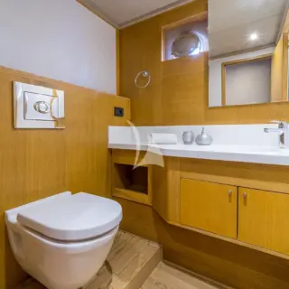 Aft Master Cabin Bathroom