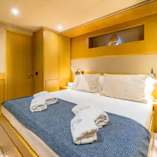 Double Cabin