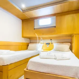 Twin Cabin