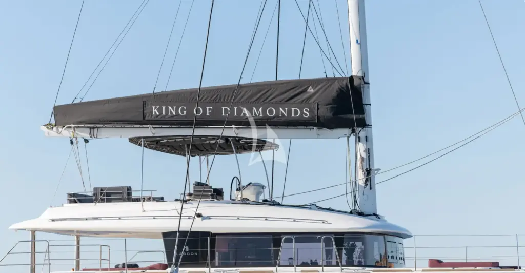 KING OF DIAMONDS - External photo