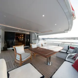 Main deck aft