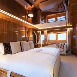 Main Deck - Master Cabin