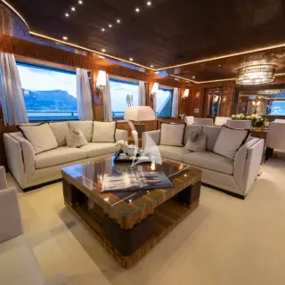 Main Deck - Salon